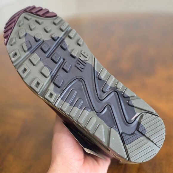 Nike Air Max 90 Gore-Tex Shoes Men's 6 Medium Olive Green Maroon GTX FD5810-200 - Picture 13 of 16